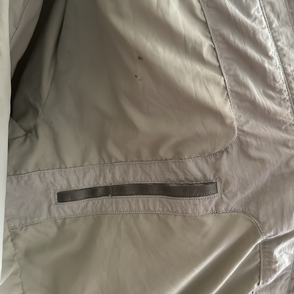 Lululemon Rain Jacket - image 4
